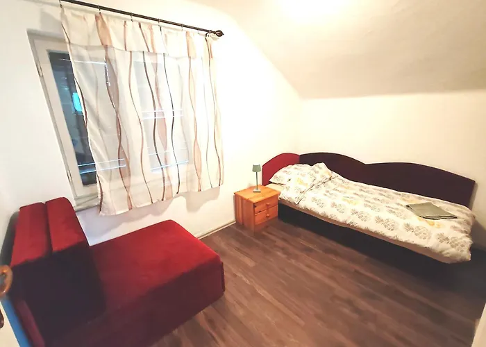 Semesterbostad Ananasz *