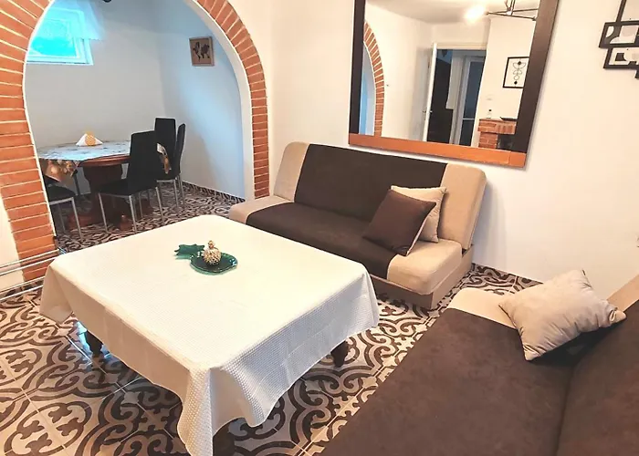 Semesterbostad Ananasz